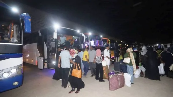 أخبار أسوان: تسهيلات لعودة السودانيين إلى وطنهم، إنجاز في ملف التصالح، وتعاون مع تقنية الاستشعار عن بُعد. أخبار أسوان: تسهيلات لعودة السودانيين إلى وطنهم، إنجاز في ملف التصالح، وتعاون مع تقنية الاستشعار عن بُعد.