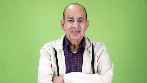 محمد التاجي يروي كيف دخل عالم الفن: عبد الوارث عسر كان السبب، لكن بدون قصد | فيديو محمد التاجي يروي كيف دخل عالم الفن: عبد الوارث عسر كان السبب، لكن بدون قصد | فيديو