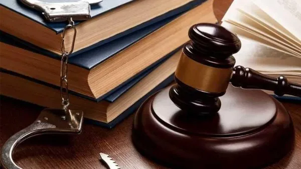 اعتداء على مديرة مدرسة بسبب الشؤون التعليمية.. وهذه العقوبات المقررة للمتهمين اعتداء على مديرة مدرسة بسبب الشؤون التعليمية.. وهذه العقوبات المقررة للمتهمين