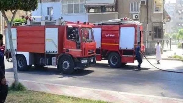 النيابة تبدأ التحقيق في وفاة شقيقتين وإصابة ثلاثة آخرين نتيجة حريق مروع في أرض اللواء النيابة تبدأ التحقيق في وفاة شقيقتين وإصابة ثلاثة آخرين نتيجة حريق مروع في أرض اللواء