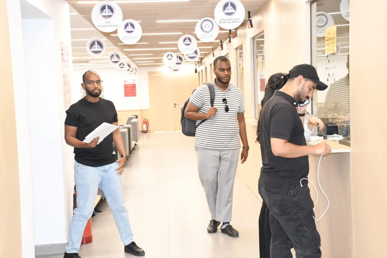 جامعة عين شمس تبدأ في استلام طلبات الطلاب الوافدين للسنة الدراسية 2025/2026.
