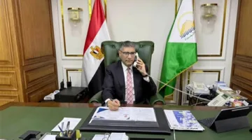 عبر الهاتف.. محافظ الجيزة يقدم التهاني للطلاب الأوائل في الثانوية العامة من أبناء المحافظة