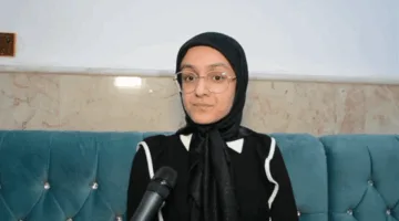 من قلب بابل: سارة أحمد فرحان تتصدر نتائج الصف السادس الإعدادي وتُكرم من بين الأوائل (فيديو)