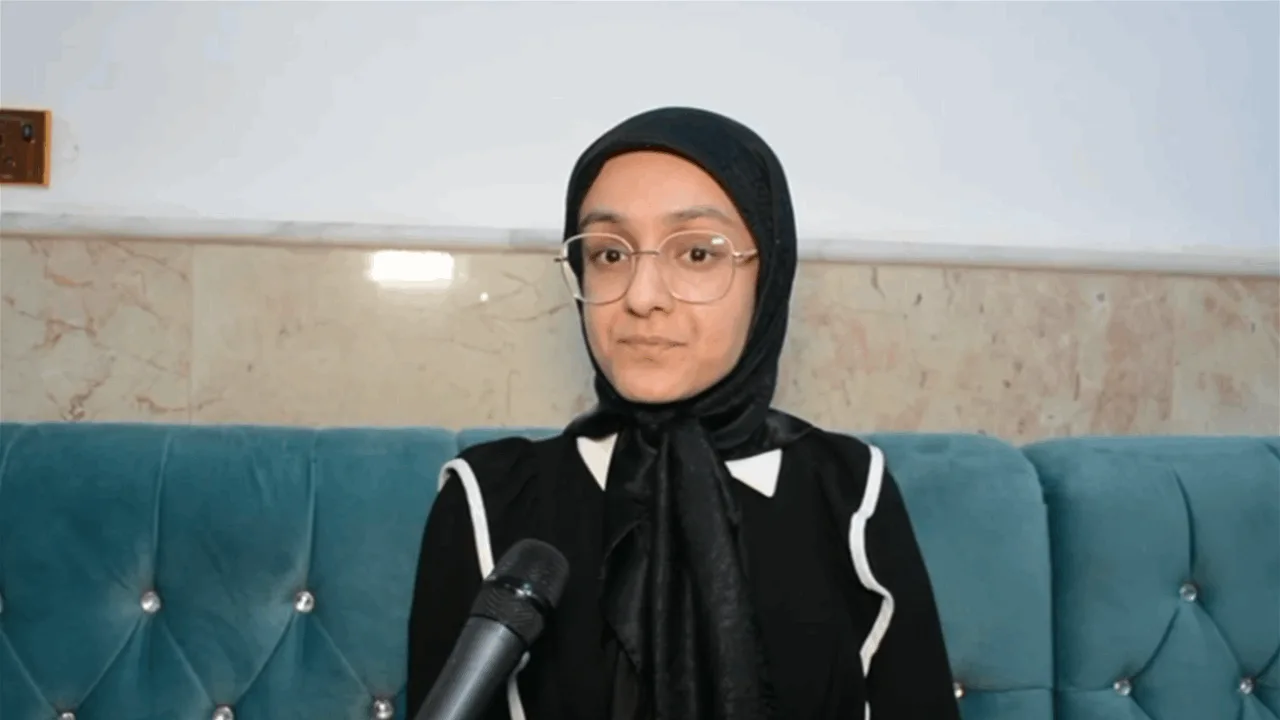 من قلب بابل: سارة أحمد فرحان تتصدر نتائج الصف السادس الإعدادي وتُكرم من بين الأوائل (فيديو)