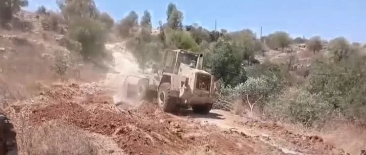في جنوب لبنان، الجيش اللبناني يتصدى لانتهاك إسرائيلي! (صور) في جنوب لبنان، الجيش اللبناني يتصدى لانتهاك إسرائيلي! (صور)