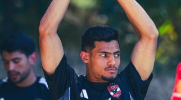 ريفيرو يُظهر رد فعل غاضب بعد توقيع الأهلي مع مصطفى العش بشكل نهائي
