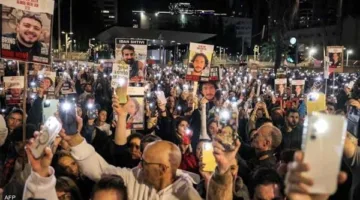 أسر الرهائن تطالب ترامب بالضغط على نتنياهو لإجراء صفقة تبادل شاملة.