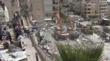 الاحتلال يُبلغ بهدم عمارة سكنية في القدس تسكنها 17 عائلة
