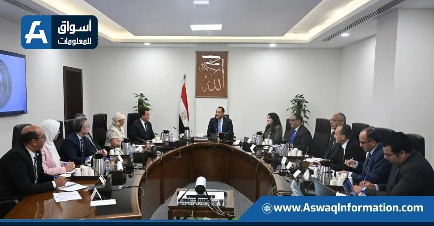 رئيس الوزراء يجتمع مع ممثلي علامات تجارية عالمية لتعزيز فرص الاستثمار في مصر رئيس الوزراء يجتمع مع ممثلي علامات تجارية عالمية لتعزيز فرص الاستثمار في مصر