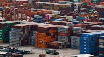 مفاوضات الاتحاد الأوروبي والولايات المتحدة تقترب من اتفاق على رسوم بنسبة 15%