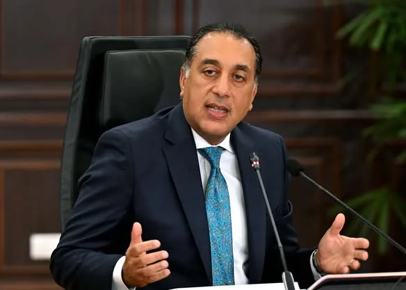 رئيس الوزراء: انطلاق العمل على إعداد اللائحة التنفيذية لقانون الإيجار القديم.. ونلتزم بتوفير سكن بديل رئيس الوزراء: انطلاق العمل على إعداد اللائحة التنفيذية لقانون الإيجار القديم.. ونلتزم بتوفير سكن بديل