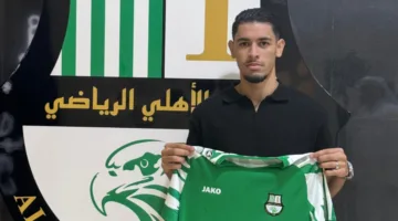 الأهلي يوقع عقدًا مع لاعب الوسط يانيس فتح الدين لمدة أربعة مواسم