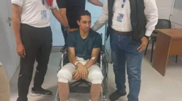 وزير الشباب والرياضة يتفقد الحالة الصحية للاعب المنتخب الوطني للسلاح محمد حمزة