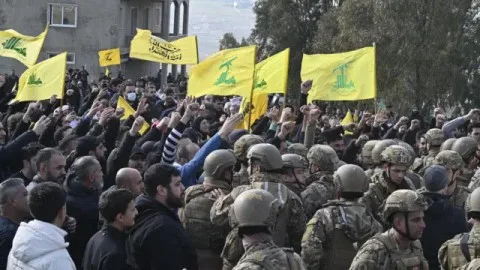 “حزب الله” يرفض بشكل قاطع الشائعات حول تعارضه مع الحكومة اللبنانية: أخبار مزيفة لخدمة مصالح غير واضحة “حزب الله” يرفض بشكل قاطع الشائعات حول تعارضه مع الحكومة اللبنانية: أخبار مزيفة لخدمة مصالح غير واضحة