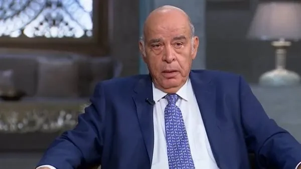 أبوجريشة في “ستوديو إكسترا”: “عصر ابن النادي قد انتهى… والاحتراف هو السائد الآن” أبوجريشة في “ستوديو إكسترا”: “عصر ابن النادي قد انتهى… والاحتراف هو السائد الآن”