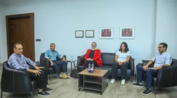 اتحاد الكرة يتعاون مع وزارة التعليم بشأن المشاركة في بطولة “كاف” للمدارس