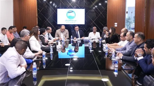 الأمانة المركزية للعمال بحزب “مستقبل وطن” تجتمع لتنظيم استعداداتها لانتخابات مجلس الشيوخ 2025 الأمانة المركزية للعمال بحزب “مستقبل وطن” تجتمع لتنظيم استعداداتها لانتخابات مجلس الشيوخ 2025