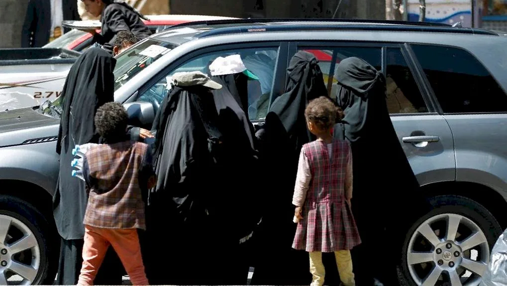 الحرب في اليمن تدفع النساء إلى التسول
