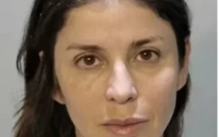 احتجاز امرأة بسبب اعتدائها على سائق بعد صدمه لدجاجة