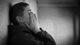 دعاء لتخفيف الهموم والأحزان.. كرّره يومياً لتجد السعادة وتكون محاطاً برحمة الله