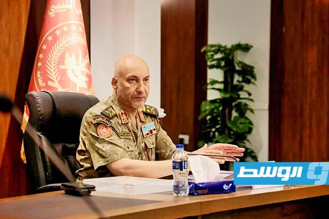 الحداد يناقش الخطة الأمنية مع «قوة فض الاشتباك» الحداد يناقش الخطة الأمنية مع «قوة فض الاشتباك»