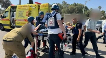 إصابة 9 إسرائيليين في حادث دهس شمال تل أبيب والجيش الإسرائيلي يلاحق الجاني بعد هروبه.