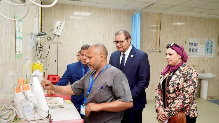 رئيس هيئة الرقابة الصحية يزور مستشفيي رأس الحكمة والضبعة المركزيين للتأكد من استعدادهما للاعتماد من GAHAR.