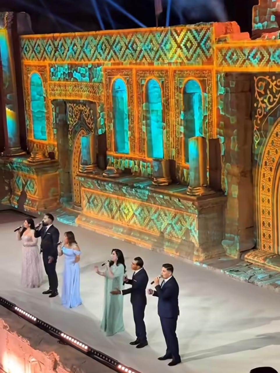 جانب من المهرجان