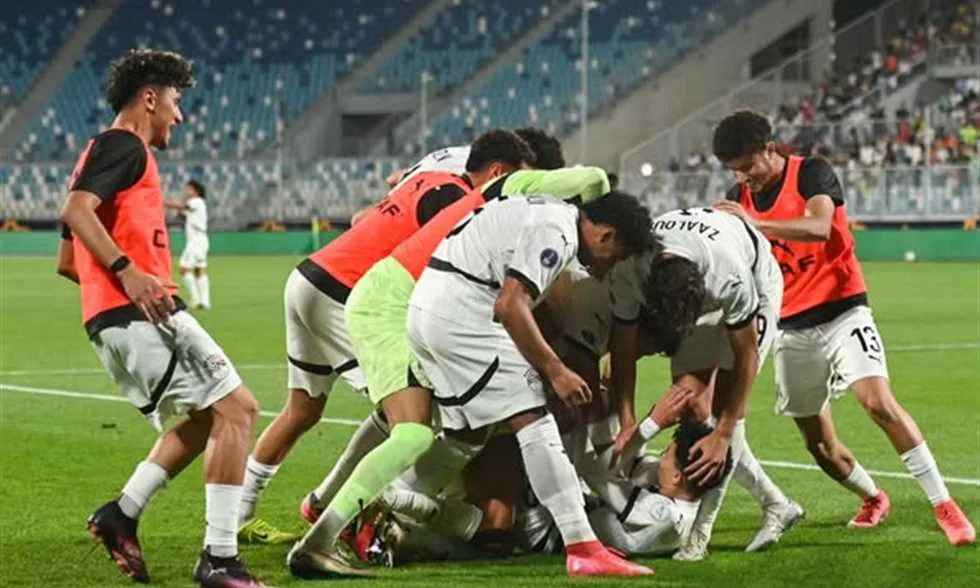 جناح ليفربول الشاب: أشعر بالفخر للانضمام لمنتخب الشباب المصري وأطمح للانضمام للمنتخب الأول جناح ليفربول الشاب: أشعر بالفخر للانضمام لمنتخب الشباب المصري وأطمح للانضمام للمنتخب الأول