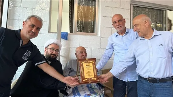 حركة أمل تكرّم المعلم حسين فران في منطقة المساكن حركة أمل تكرّم المعلم حسين فران في منطقة المساكن