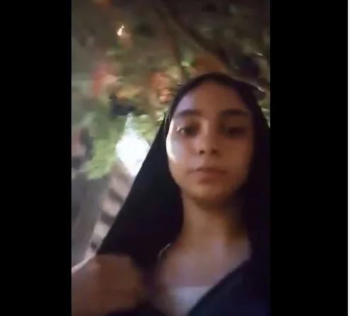 طالبة في المرحلة الثانوية تطلب المساعدة بعد طردها من منزل والدها في الشرقية
