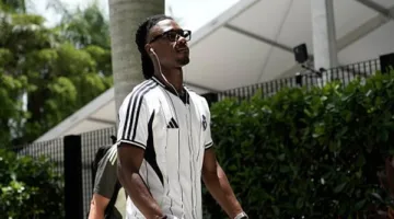 ريال مدريد يؤكد: كامافينجا وسيبايوس لن يغادرا الفريق