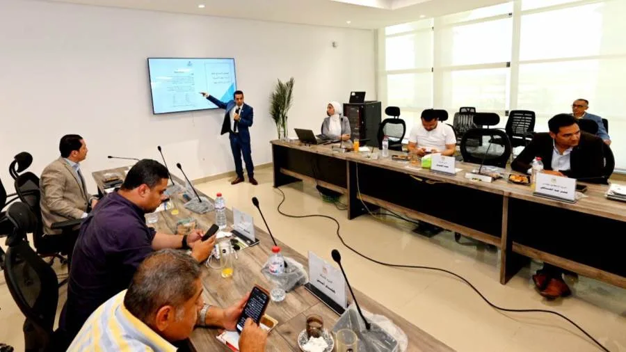 وزير الإسكان ومحافظ الدقهلية يراقبان تقدم العمل في نظامي مياه الشرب والصرف الصحي