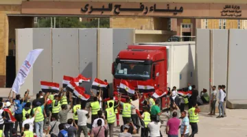 الأحزاب السياسية: مصر ت突破 الحصار الإنساني على غزة وترفض تقييد الفلسطينيين