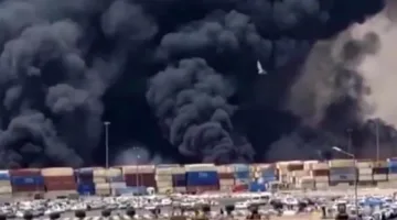 شاهد الفيديو: طفل سوري يسجل لحظات انفجار إدلب