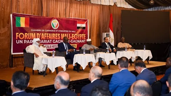 وزير الخارجية والهجرة يدشّن منتدى الأعمال “المصري – المالي” لتطوير التعاون الاقتصادي والاستثماري