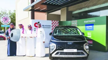 الناغي وهيونداي وبنده للتجزئة يحتفلون بتسليم الجائزة الكبرى، سيارة هيونداي ستارجيزر، للفائز في إطار الحملة الشراكية المتميزة