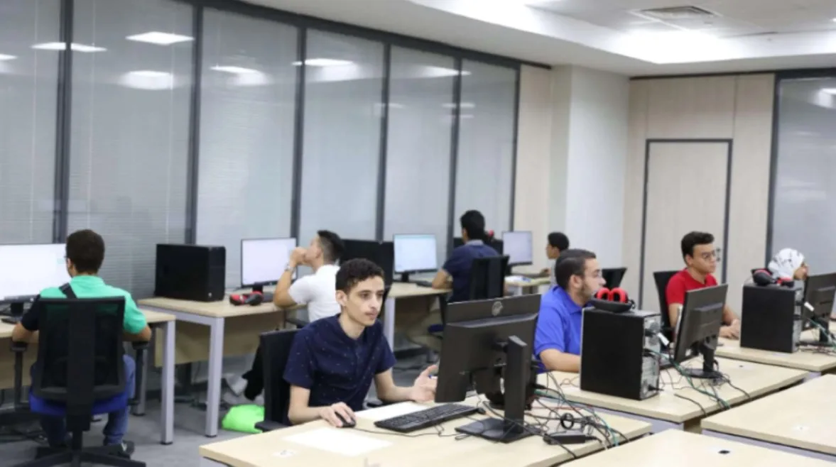 كليات حكومية تقبل طلاب علمي علوم بمعدل 50% للعام 2025: توقعات ومؤشرات كليات حكومية تقبل طلاب علمي علوم بمعدل 50% للعام 2025: توقعات ومؤشرات