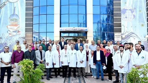 وزير الإسكان ومحافظ الدقهلية يزوران محطة مياه الشرب في «ميت خميس» والمختبر المركزي.