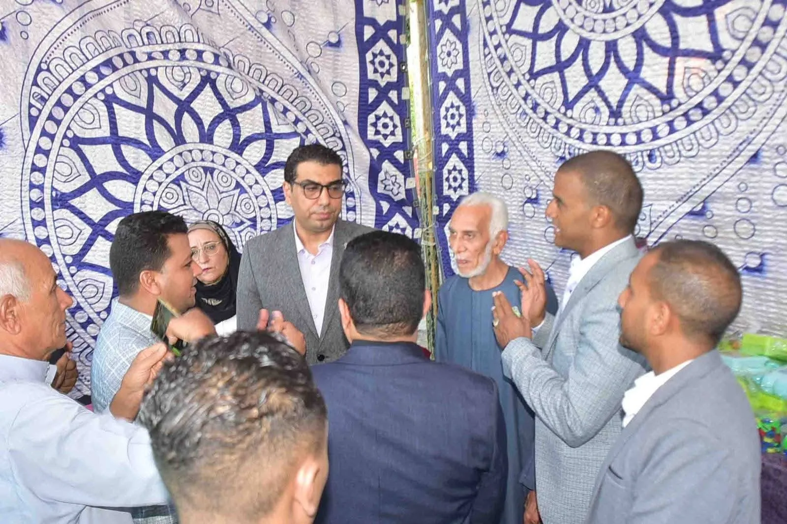 افتتاح معرض “مرحبا بالمدارس” لبيع الأدوات الدراسية في الطود بالأقصر افتتاح معرض “مرحبا بالمدارس” لبيع الأدوات الدراسية في الطود بالأقصر