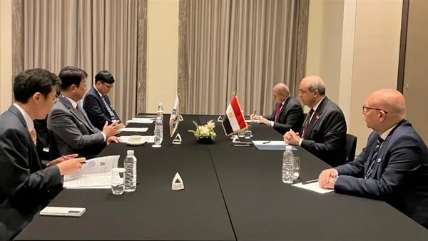 التوسع في تنفيذ معايير الاستدامة البيئية في المطارات المصرية التوسع في تنفيذ معايير الاستدامة البيئية في المطارات المصرية