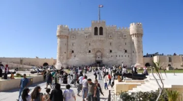 25 ألف زائر للمواقع التاريخية الأربعة في الإسكندرية بمناسبة احتفال عيدها القومي