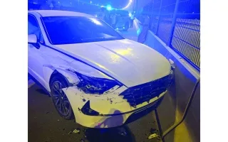 شرطة دبي تجهز سيارة سائق علق مثبت السرعة فيها