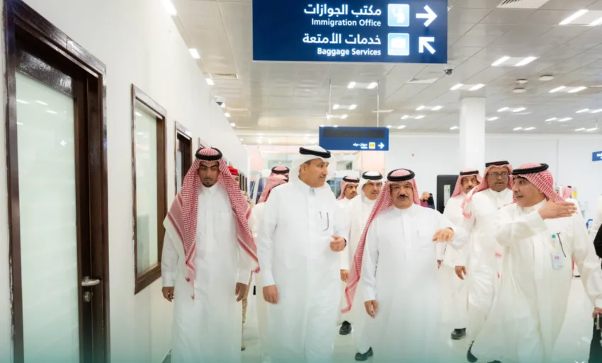 وزير النقل يزور مطار حائل ويتفقد خدمات المسافرين والمشاريع الجديدة فيه وزير النقل يزور مطار حائل ويتفقد خدمات المسافرين والمشاريع الجديدة فيه