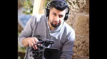 إسرائيل تقتل الصحفي آدم أبو هربيد وتصيب زوجته وأطفاله في غزة