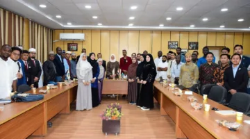 حضور ممثلي 21 دولة.. مستشارة شيخ الأزهر تجتمع برؤساء الاتحادات الطلابية للطلبة الوافدين