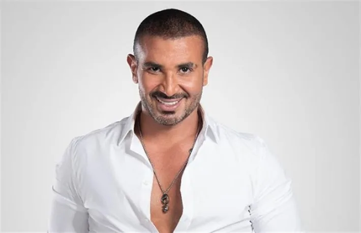 أحمد سعد: “عمرو دياب طرح ألبومًا مميزًا ألهمني لتقديم أفكار جديدة.. موسم الصيف مزدهر”