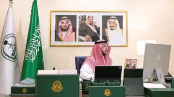 محافظ الطائف يتباحث مع وزارة السياحة حول الاستراتيجيات والمبادرات السياحية المستقبلية.