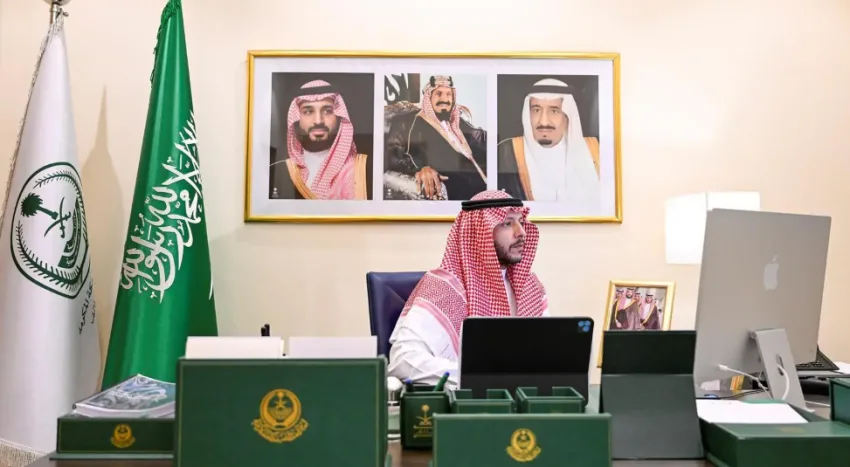 محافظ الطائف يتباحث مع وزارة السياحة حول الاستراتيجيات والمبادرات السياحية المستقبلية. محافظ الطائف يتباحث مع وزارة السياحة حول الاستراتيجيات والمبادرات السياحية المستقبلية.