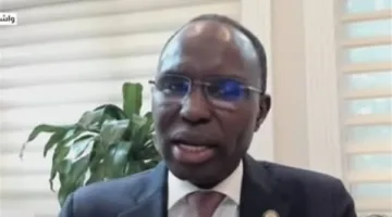السنوسي يوضح وظيفة اللجنة الأمريكية للحرية الدينية الدولية وآلياتها.